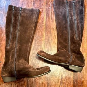 Womens Aerosoles tall suede boot size 7US excellent condition